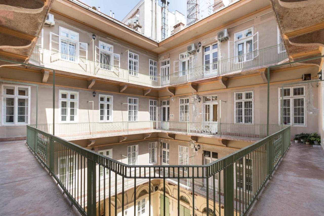 Leda'S Apartment Next To The Danube And Fashion Street Budapest Kültér fotó
